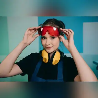 余伟梅
